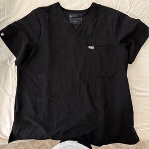 FIGS Women’s Catarina Black Scrub Top